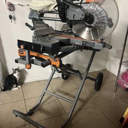 Serrucho /Mitter Saw Like New 12” 