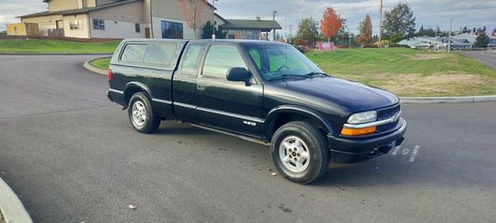 2001 Chevy S10/ 4 x 4