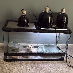 ZOO MED 30.5x12x17 REPTILE TANK WITH INCLUDED LIGHTING AND ACCESSORIES READ DESCRIPTION