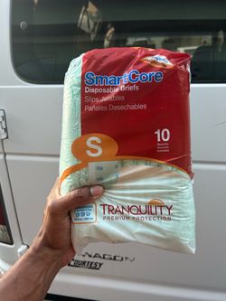 Tranquility SmartCore Disposable Briefs Size Small 10-Pack