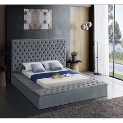 Gray Velvet Upholstered Bed with Storage (Queen)