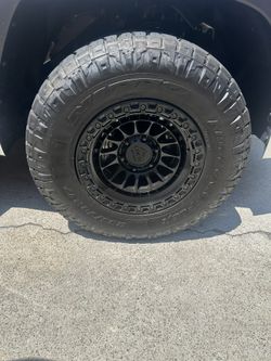 33” TIRES 
