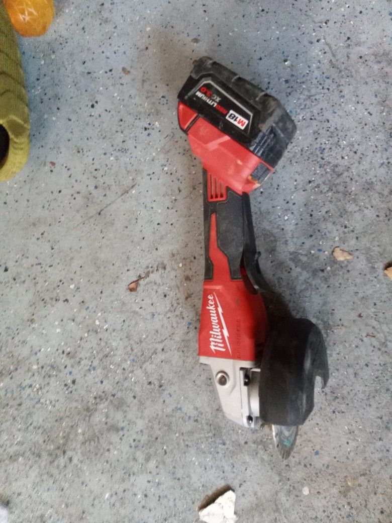 Milwaukee Grinder