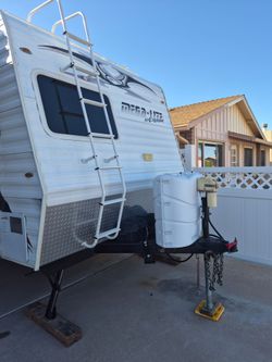 2006 Mega Lite Extreme Toy Hauler 19LT EX001