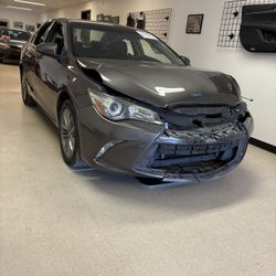 Auto Parts 2016 Toyota Camry Se
