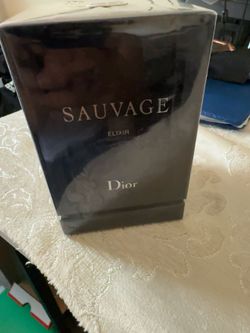 New SAUVAGE DIOR Perfume