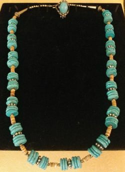 Authentic turquoise bead necklace never worn asking 55