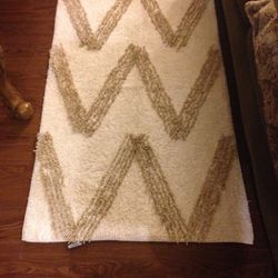 RUG 30” X 50”