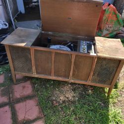 Free Zenith Y920 Record Player Stereo Am/Fm