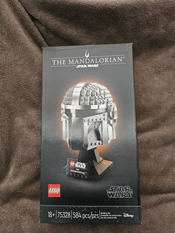 Lego 75328 The Mandalorian Star Wars Disney Head Bust Brand New Unopened