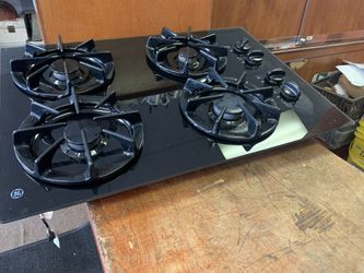 GE 30” General Electric Drop-In Cooktop JGP336BED1BB