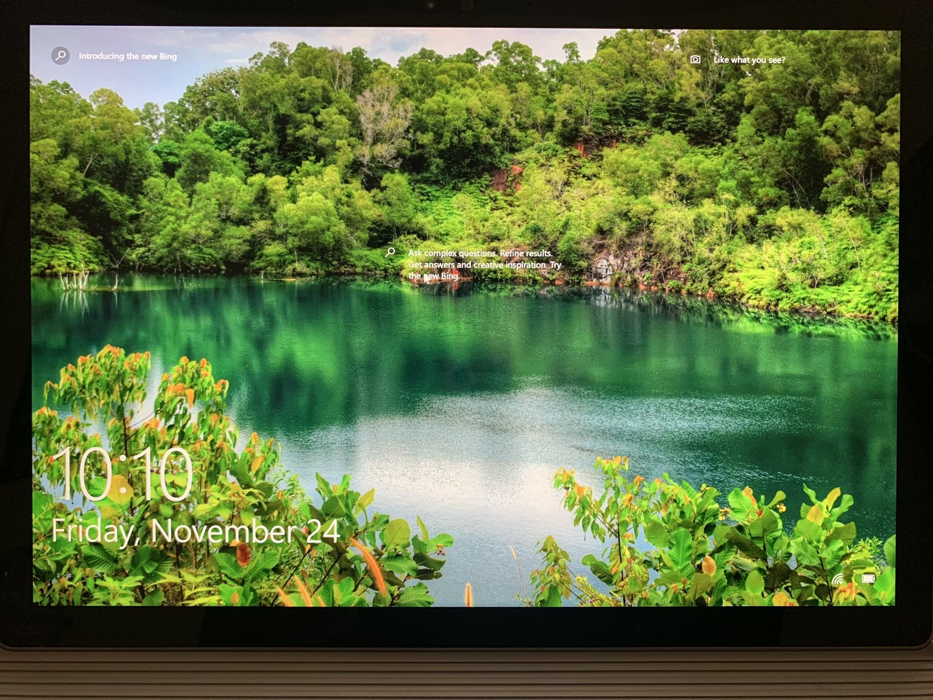 Microsoft Surface Book I5 8GB Memory 256GB SSD Win10!