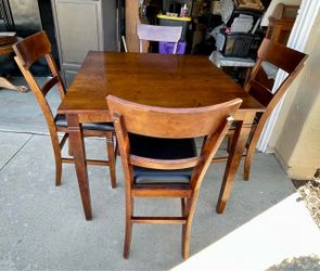 Modern Counter Height Pub Table Set - 4 Padded Stools