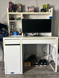 Vanity/Desk