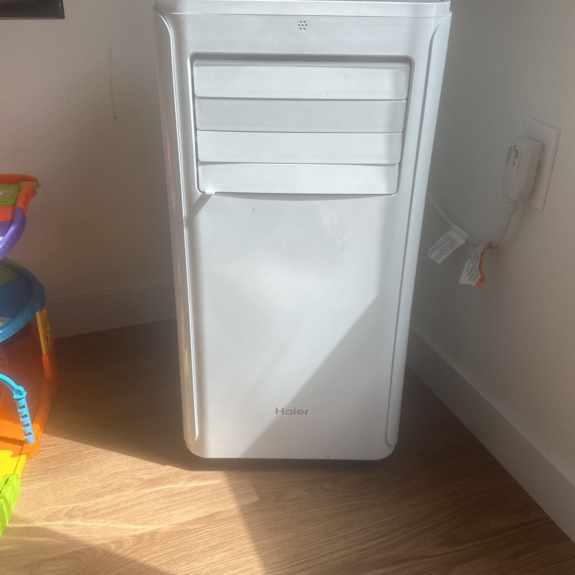 Haier 9,000 BTU Portable Air Conditioner