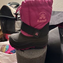 Snow Boots For Lil Girl Size 8
