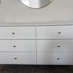 White Gold 6 Drawer Dresser