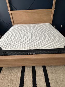 King Puffy Cloud Lux Hybrid Mattress and Adjustable Base