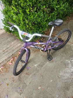 Kids bike specialized hotrock20