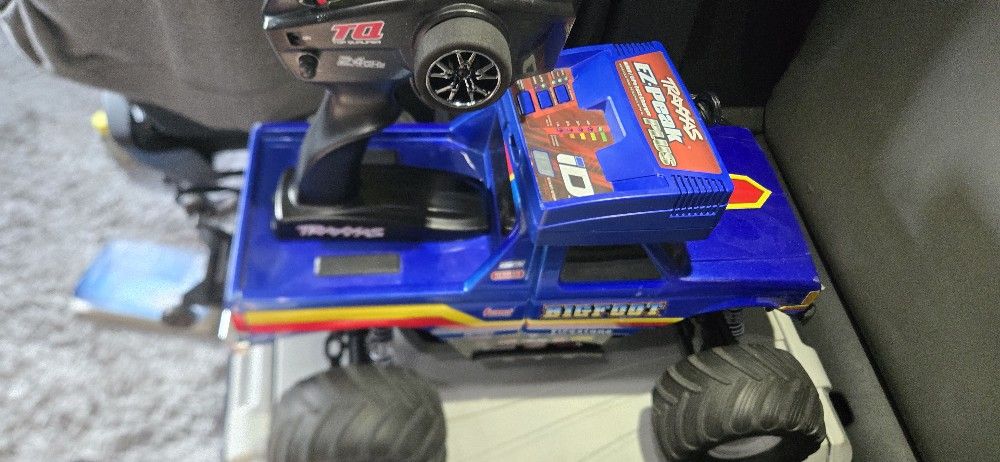 Traxxas Bigfoot Bl-2s 1/10th