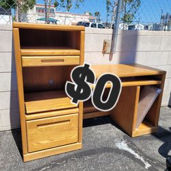 Oak wood desk - $0!