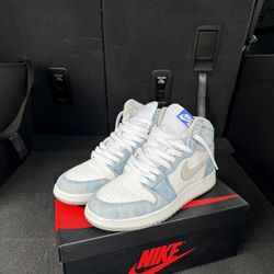 Hyper Royal Jordan 1 