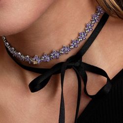 Pandora Bridgerton Herbarium & Bee Choker