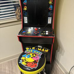 Arcade 1 Up With Matching Chair (pac-man)