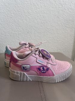 Girl’s Shoes