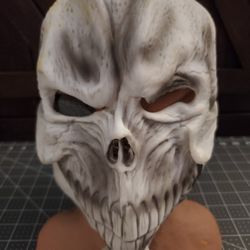 Scary Skeleton Skull Death Goth Halloween front face Mask California Costumes.

