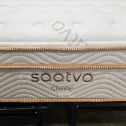 LIKE NEW! Saatva Classic Luxury-Firm Queen Mattress - Delivery Available