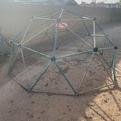 Climbing dome Backyard