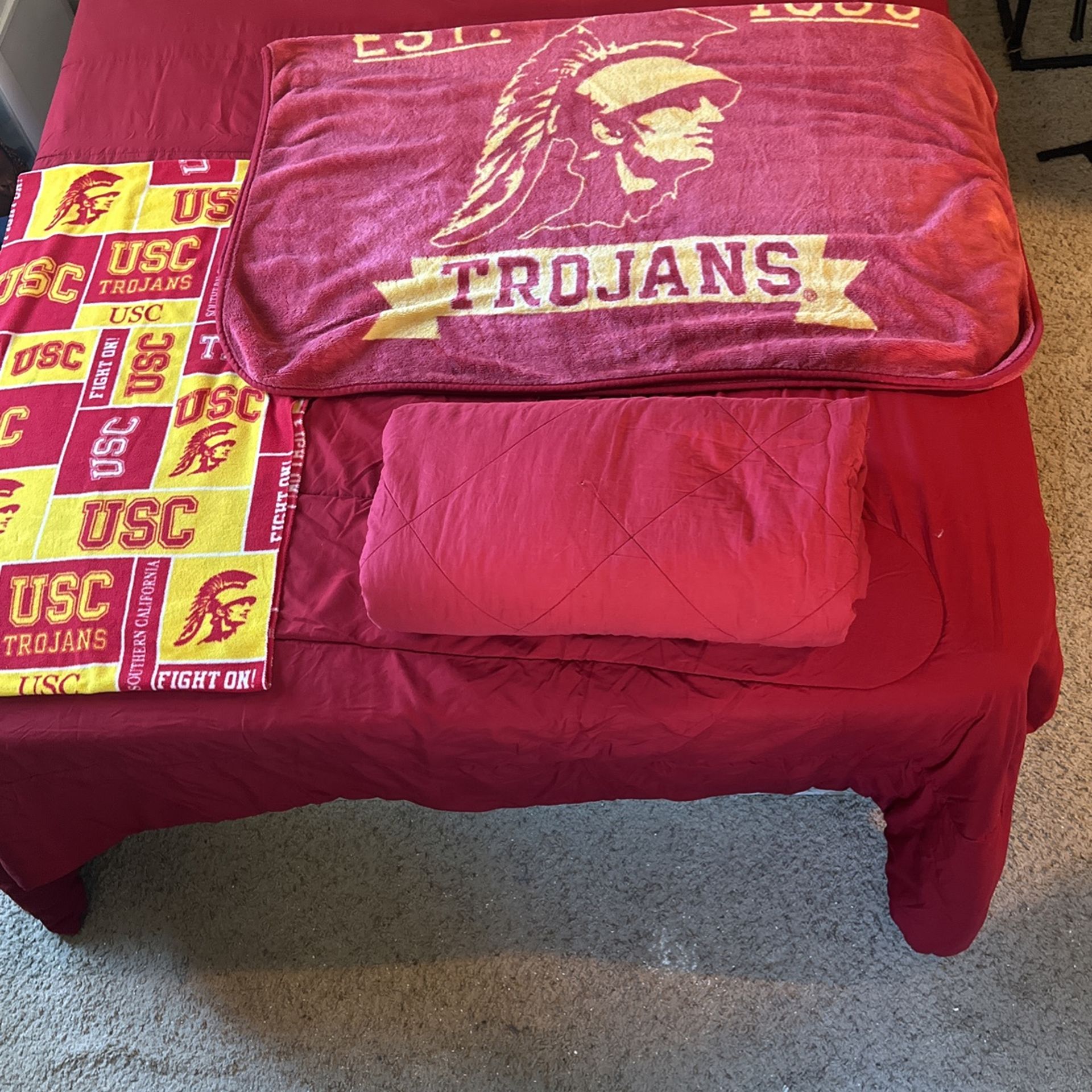 Soft Bed Covers, Plush Throw Blanket, Double Sided Blanket, USC, USC Scarf