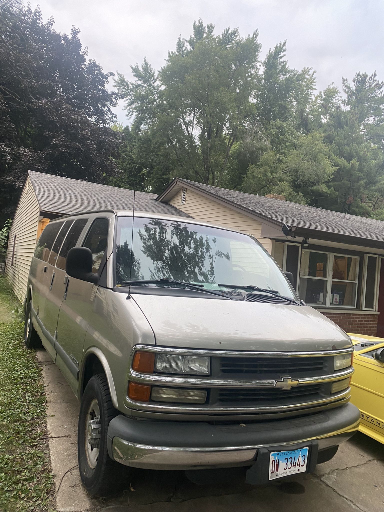 2001 Chevrolet Express for Sale in Dekalb, IL OfferUp