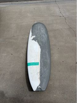 Mid length surfboard
