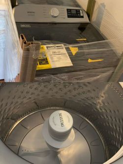 Maytag washer  extra large new out of box 📦