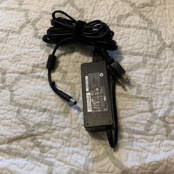 HP AC Adapters  19v And 19.5 V  65W and 90W,  In Los Angeles Area