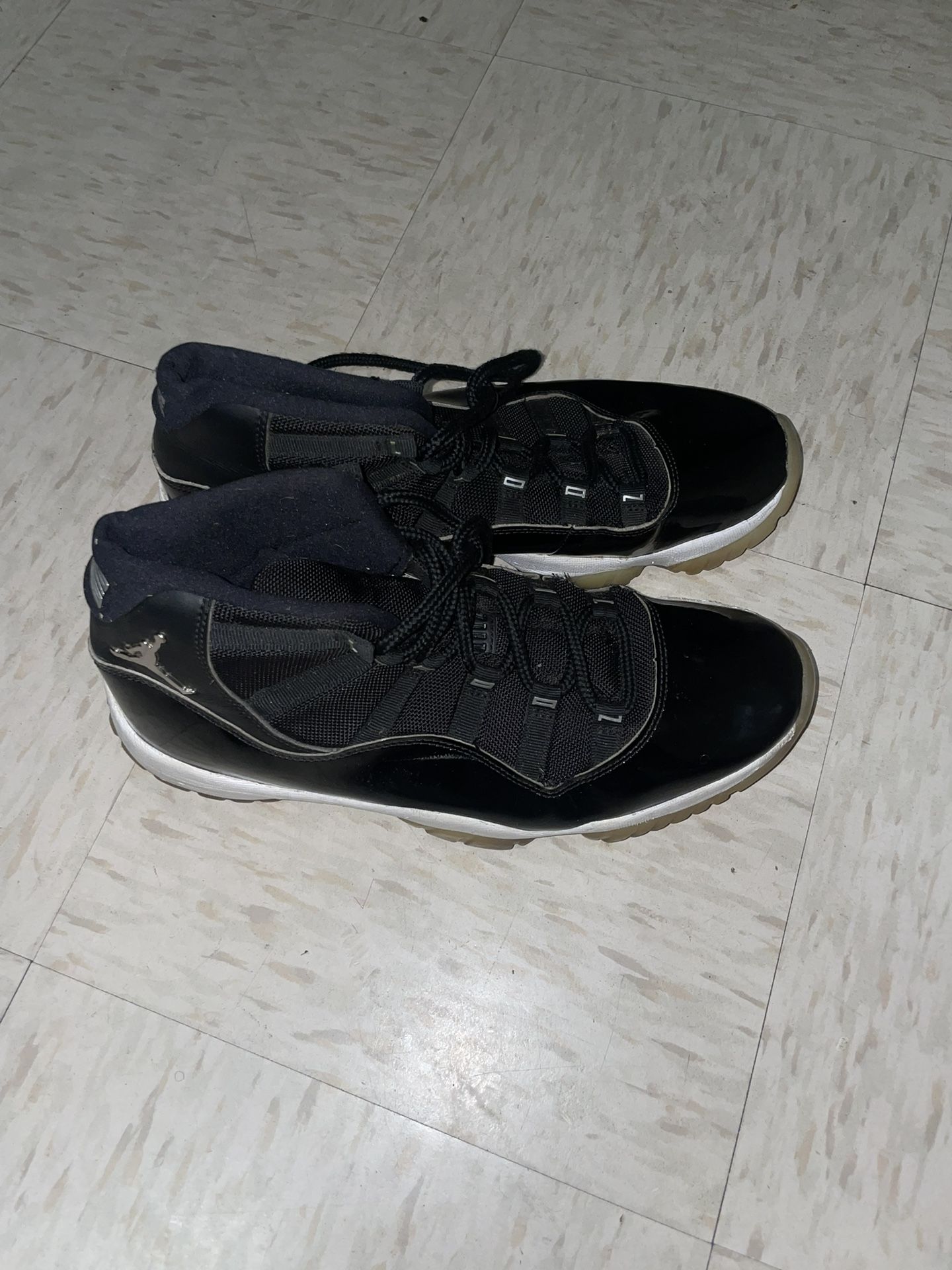Jordan 11s