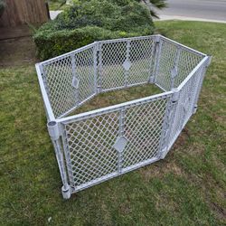 6 Panel pet Playpen 