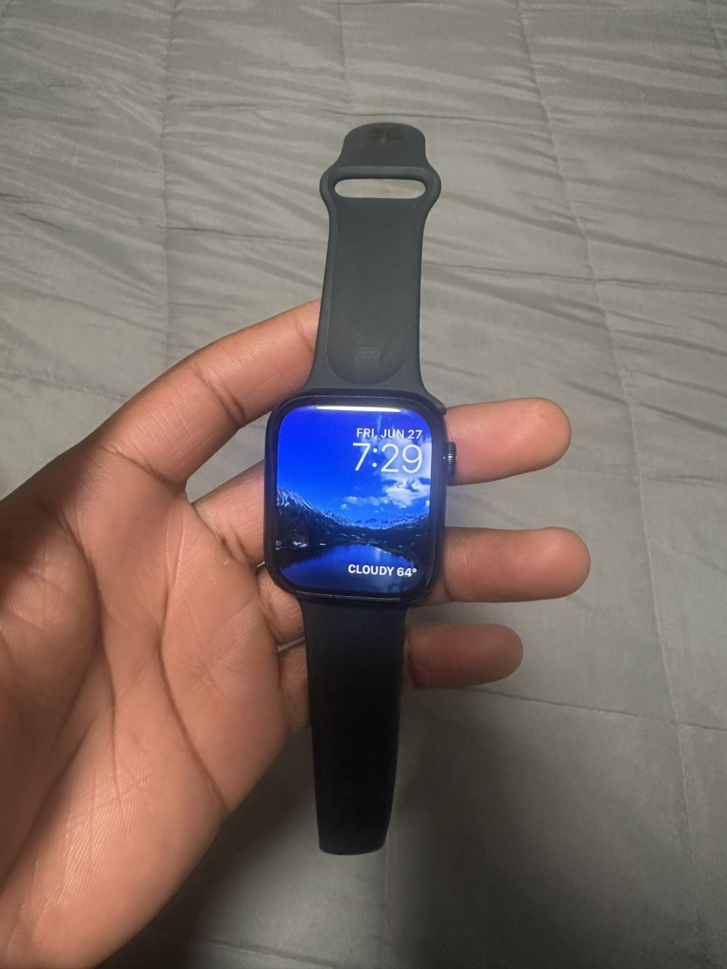 Apple Watch Series 9 (45mm) GPS + Cellular β Brand New Condition π₯