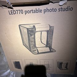LED 770 Portable Photo Studio