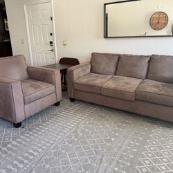 Great starter couch set (pick up only) available 3/28