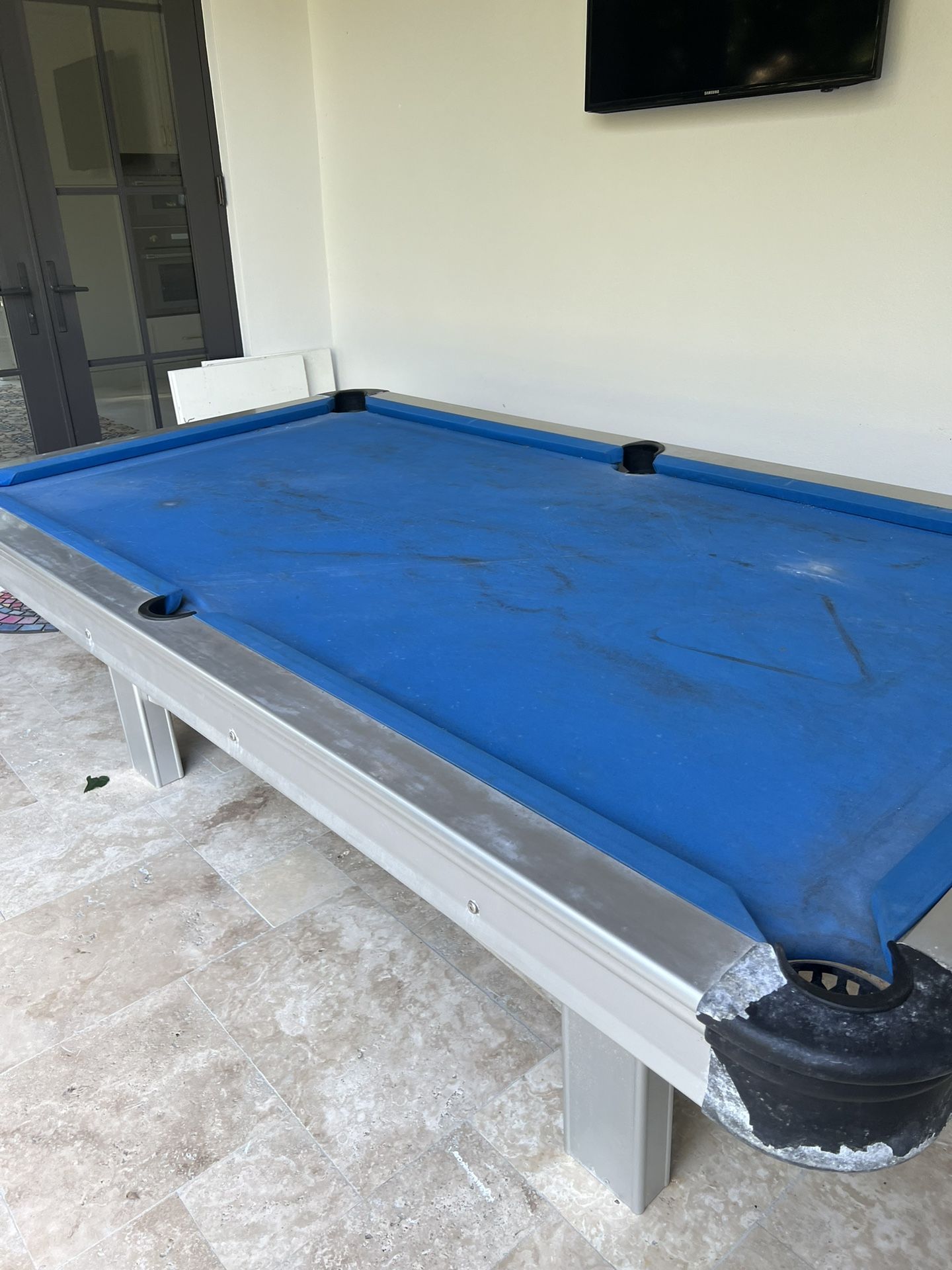 Outdoor Metal Pool Table for Sale in Miami, FL - OfferUp