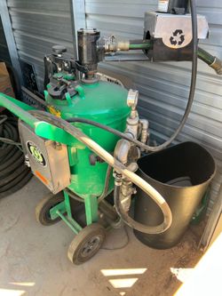 DB dustless blaster