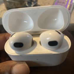Apple AirPods Third Generation 