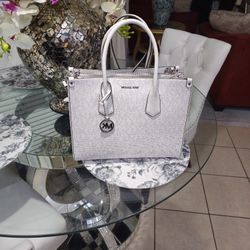 Michael Kors Handbag 
