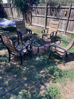 Outdoor patio/lawn chairs set
