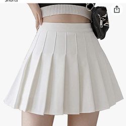White pleated skirt