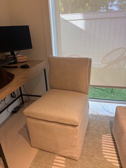 Desk chair