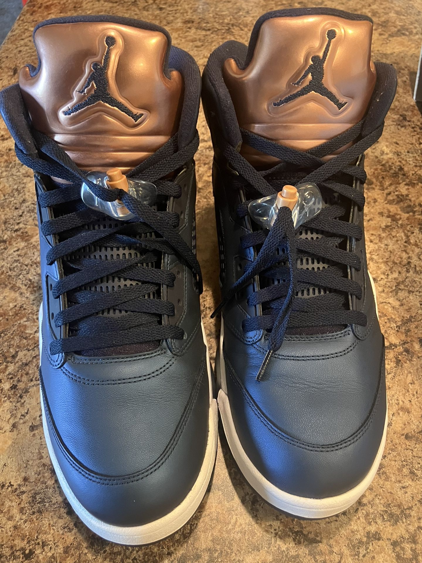 Jordan 5 V Bronze Size 14